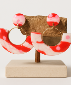 Alternative view of Olivia